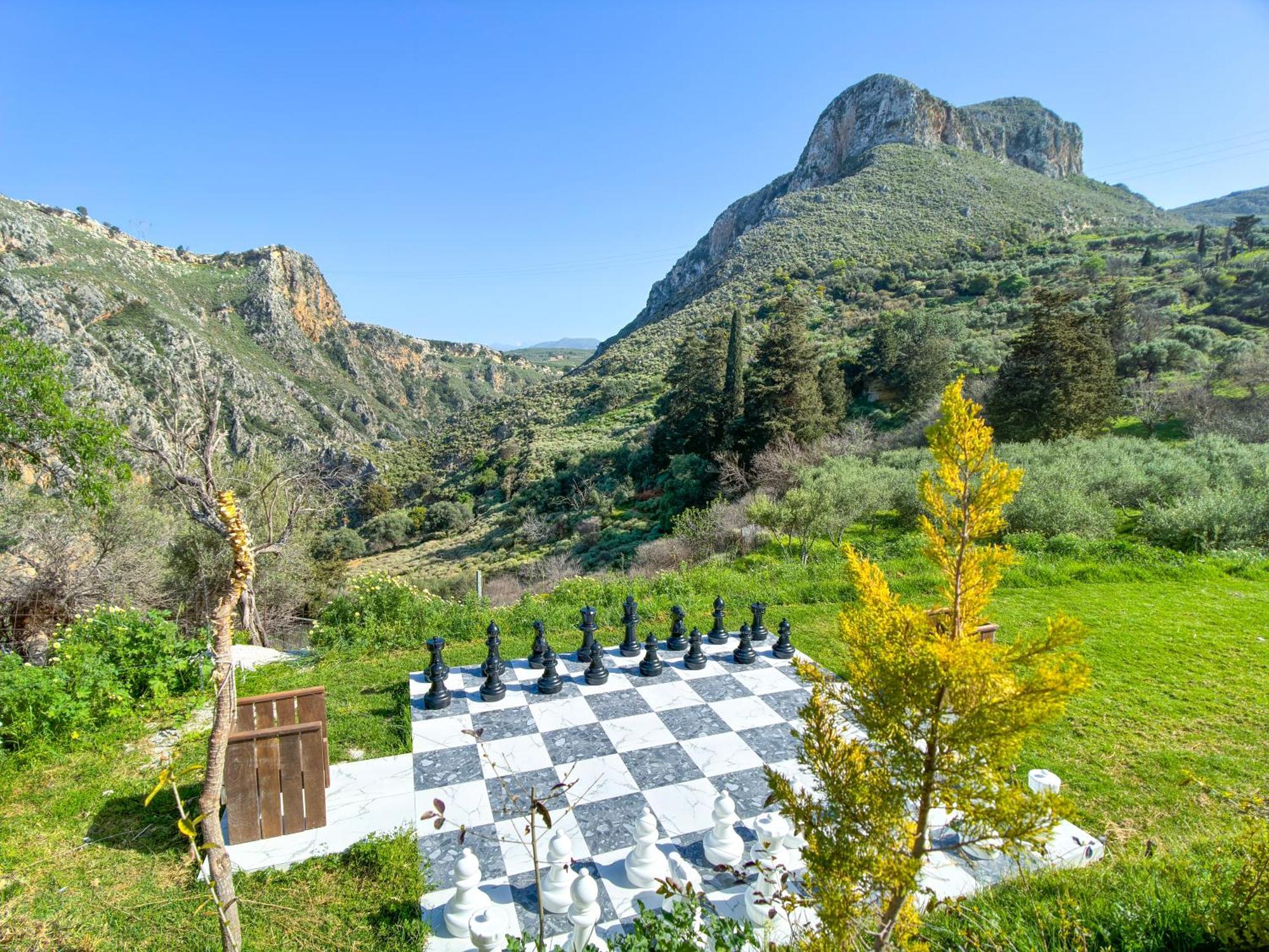קיסאמוס Heated Private Ozone Salt Pool, Jacuzzi, Cinema, Ping Pong, Billiard, Ps5, Playground, Big Chess - Villa Rokka Luxe מראה חיצוני תמונה