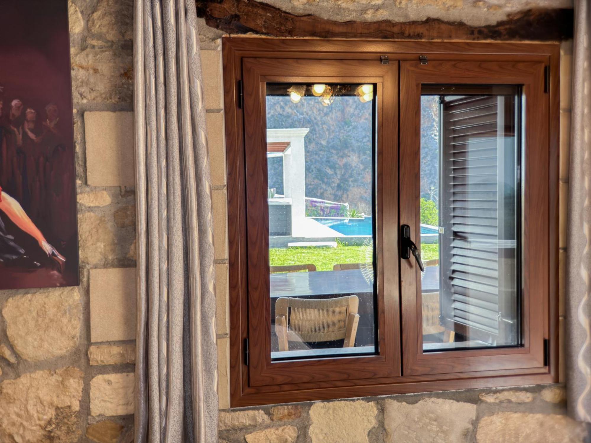 קיסאמוס Heated Private Ozone Salt Pool, Jacuzzi, Cinema, Ping Pong, Billiard, Ps5, Playground, Big Chess - Villa Rokka Luxe מראה חיצוני תמונה