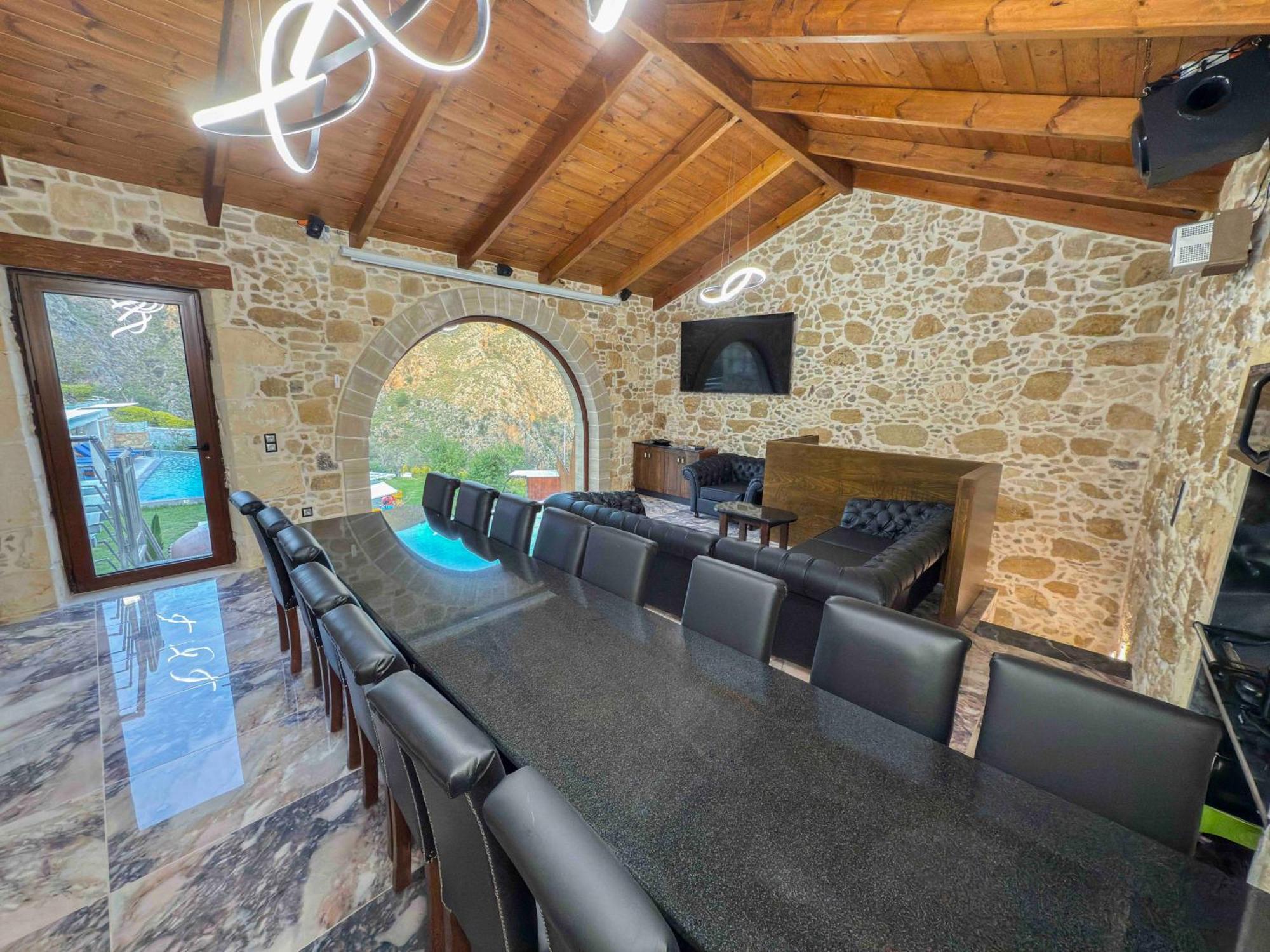 קיסאמוס Heated Private Ozone Salt Pool, Jacuzzi, Cinema, Ping Pong, Billiard, Ps5, Playground, Big Chess - Villa Rokka Luxe מראה חיצוני תמונה