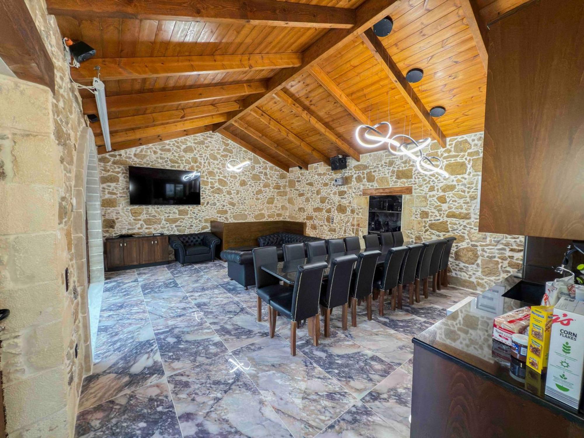 קיסאמוס Heated Private Ozone Salt Pool, Jacuzzi, Cinema, Ping Pong, Billiard, Ps5, Playground, Big Chess - Villa Rokka Luxe מראה חיצוני תמונה