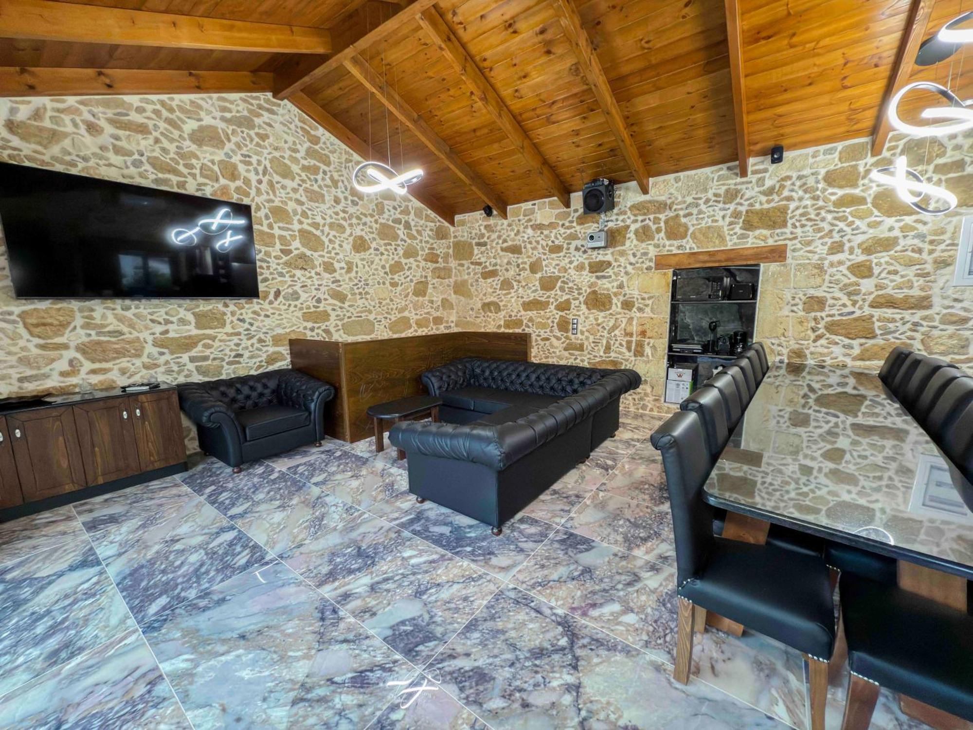 קיסאמוס Heated Private Ozone Salt Pool, Jacuzzi, Cinema, Ping Pong, Billiard, Ps5, Playground, Big Chess - Villa Rokka Luxe מראה חיצוני תמונה